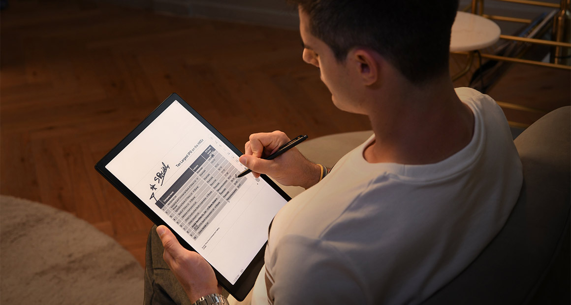 Onyx Boox Max Lumi z podświetleniem